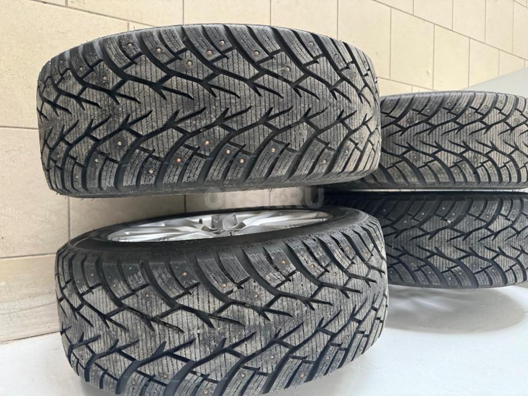 Колеса  в сборе от Camry 70 в отличном состоянии 
R17 5/114.3. - Орск