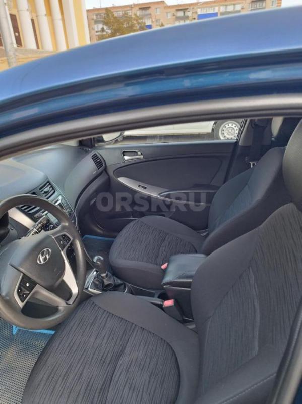 Продам HYUNDAI SOLARIS. - Орск