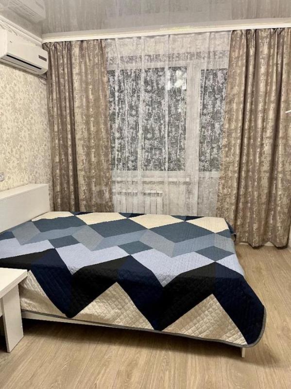 Посуточно!!!1-комнатные квартиры в центре Орска. - Орск