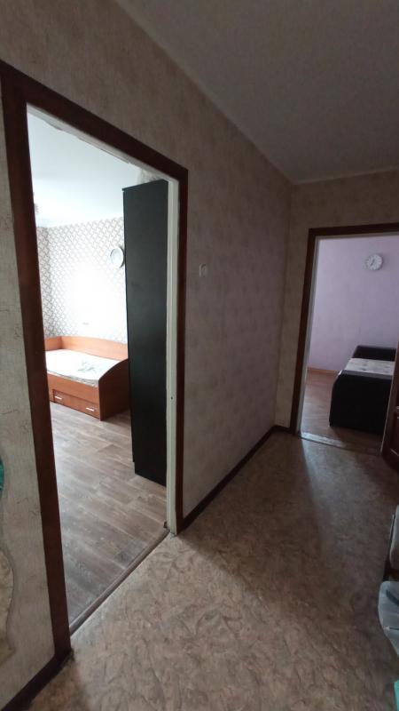 Продается солнечная, теплая 2 комнатная квартира улучшенной планировки, двор благоустроен в 2023 год - Новотроицк