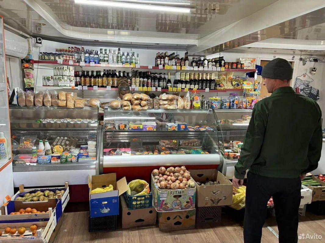 Продаётся действующий (готовый бизнес) продовольственный магазин в посёлке Майский Адамовского район - Адамовка