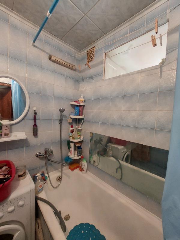 В связи с отъездом из города, продам 2 -комнатную квартиру. - Новотроицк