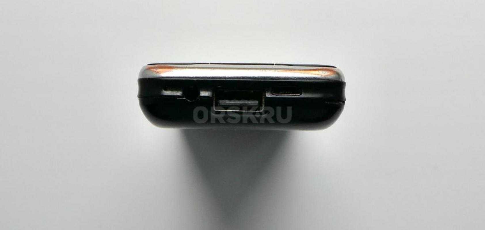 Телефон кнопочный «teXet TM-D421»
•	Две активные SIM-карты
•	Полноразмерный USB-порт для зарядки в - Орск