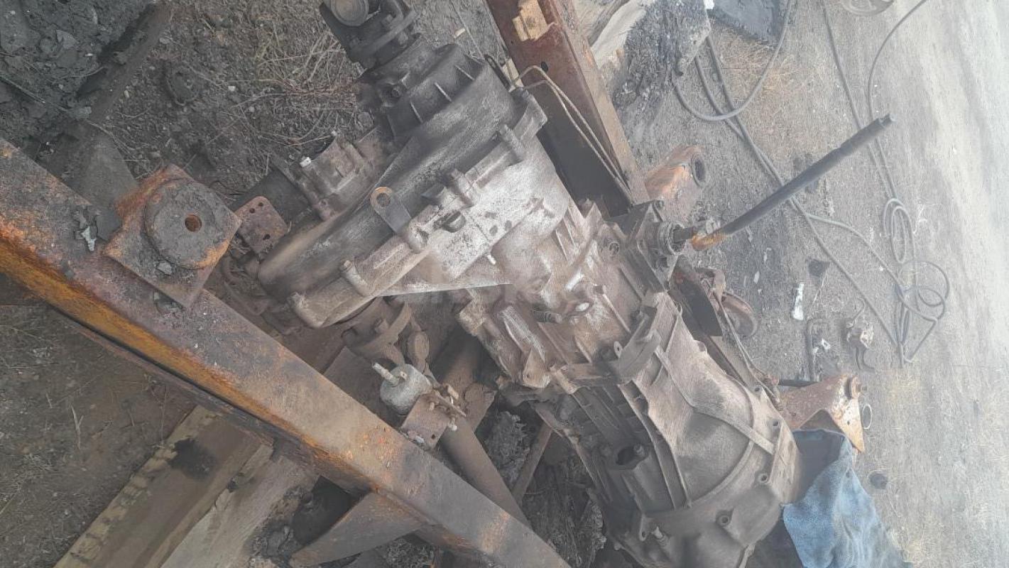 Продам КПП даймос и спайсер мосты все вместе отдам за 50000 по раздельности задний мост с электро бл - Орск