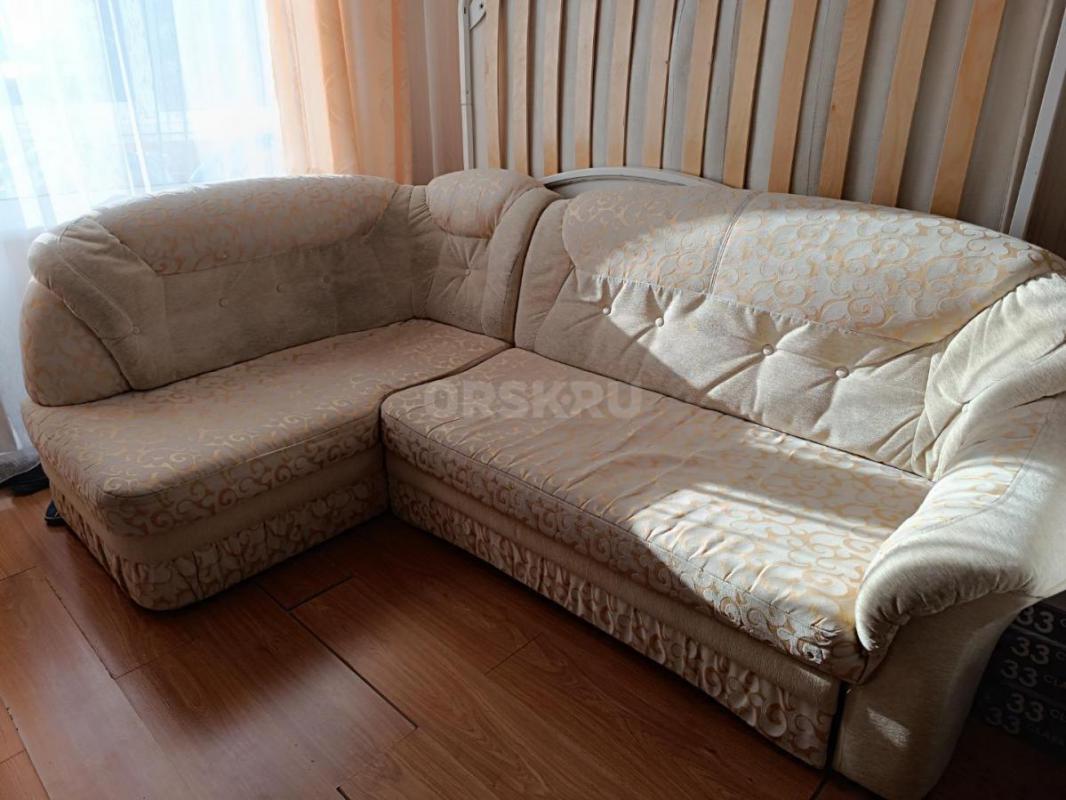 Продам мягкий уголок (диван угловой + кресло) б/у. - Орск