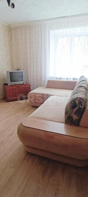 Сдам 1 комн квартиру, ост Шевченко 1/5 этаж, чистая, уютная - Орск