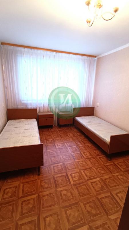 Продам  3-х  комнатную квартиру в самом центре города Орска на  улице Краматорская 16
 - этаж 1/5;- - Орск