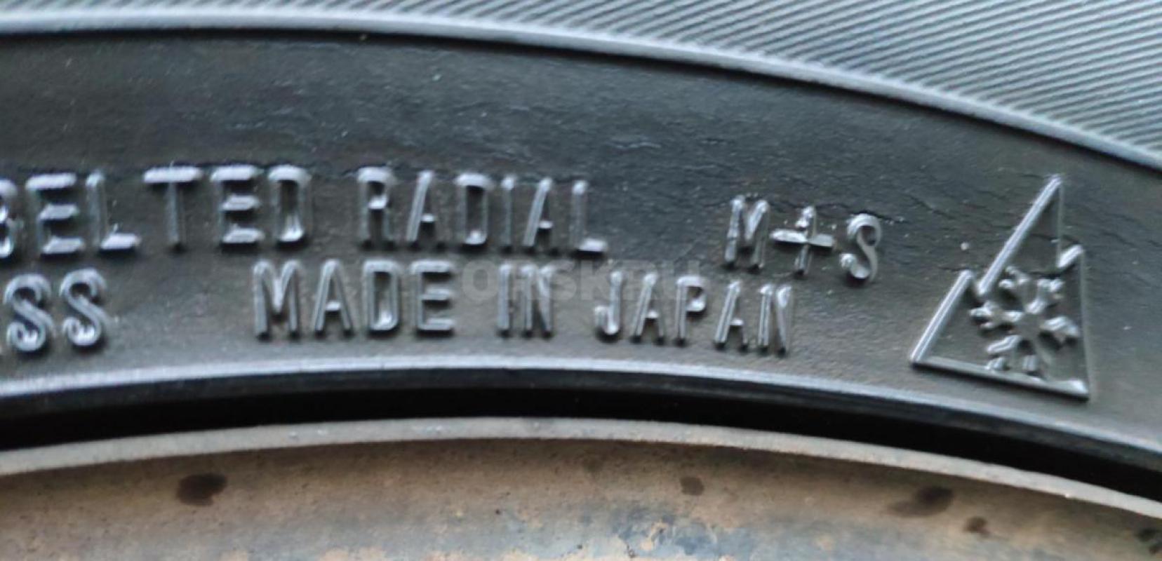 Продам зимнюю резину 205/55/R16,на дисках,грыж нет,разболтовка 4/100. - Новотроицк