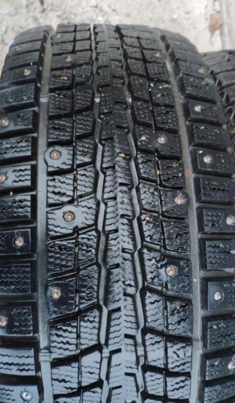 Продам зимнюю резину 205/55/R16,на дисках,грыж нет,разболтовка 4/100. - Новотроицк