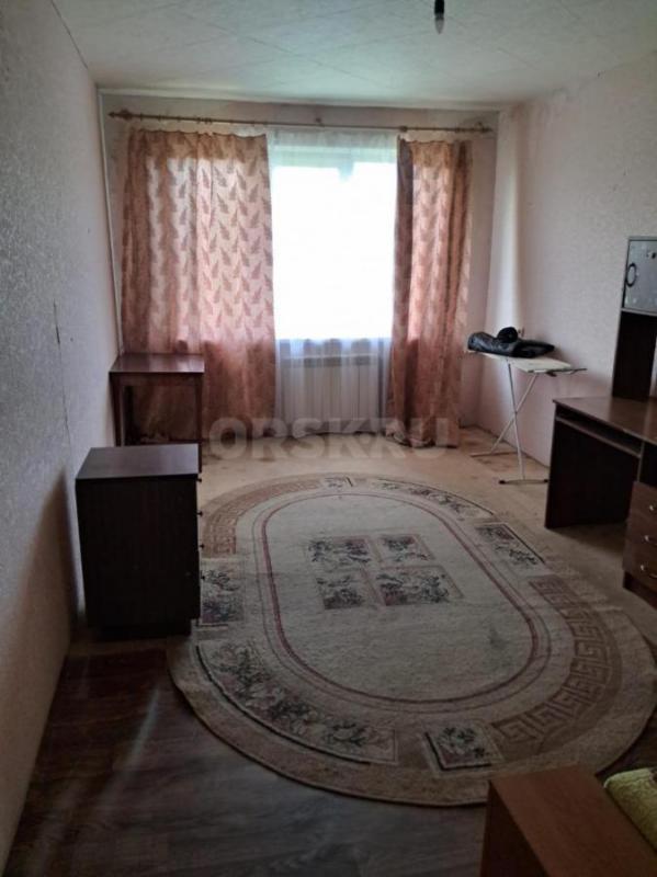 Двушка распашонка на 6 школе по Щорса. - Орск