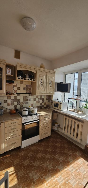 🌟 Продается уютная трехкомнатная квартира в прекрасном районе! 🌟

🏠 Адрес: г. - Новотроицк