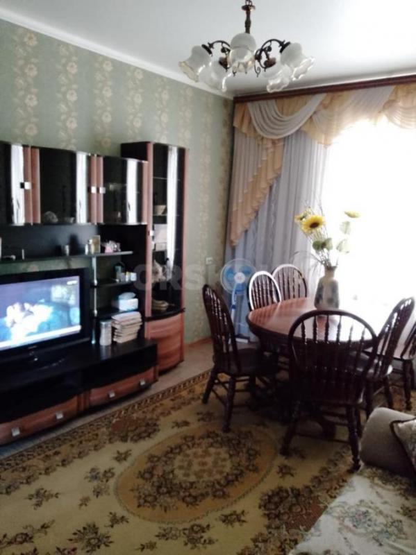 Продается 3-х комнатная квартира (старого типа) расположенная по адресу: г. - Орск