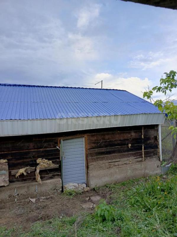 Продам дом под разбор, после паводка, кирпич, металлочерепица, стропила, гараж встроенный из шлакобл - Орск