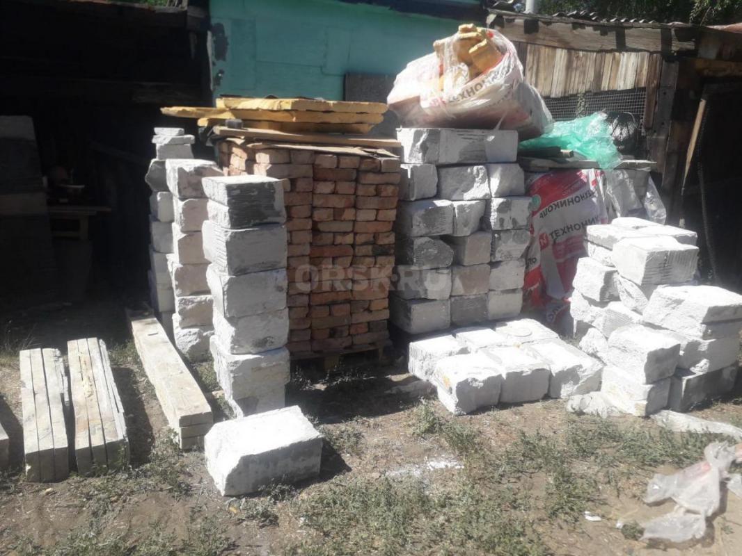 Газоблок 600×300×200, бу, разборный, остатки клея, сколы
30×10 4 половинки, 7 брусков
36шт. - Орск