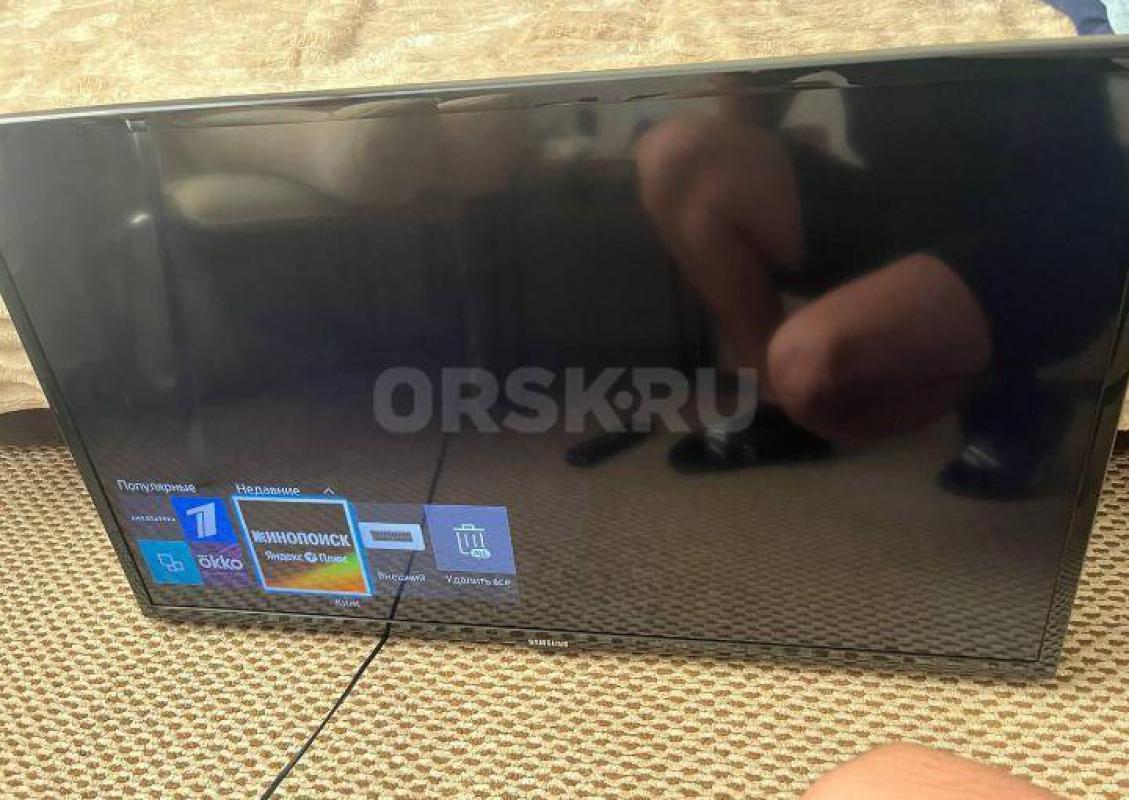 Продам смарт телевизор Самсунг диагональ 42 - Орск