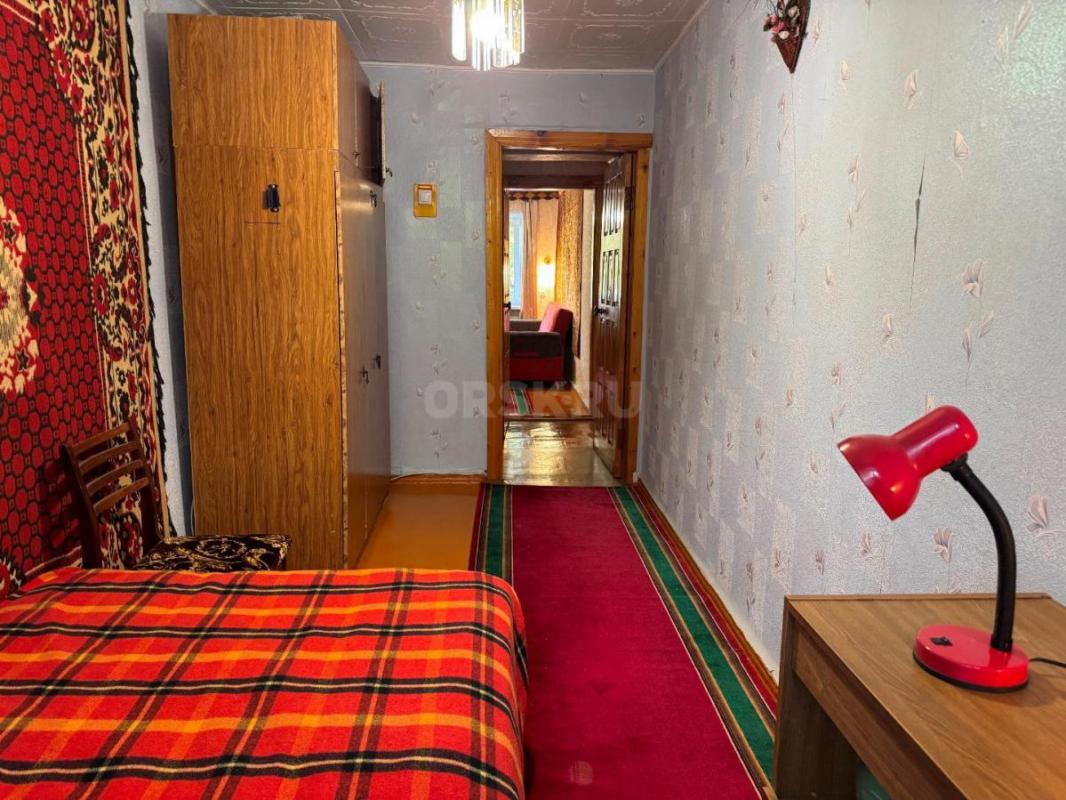 Для семьи в центре: 3-к. - Орск