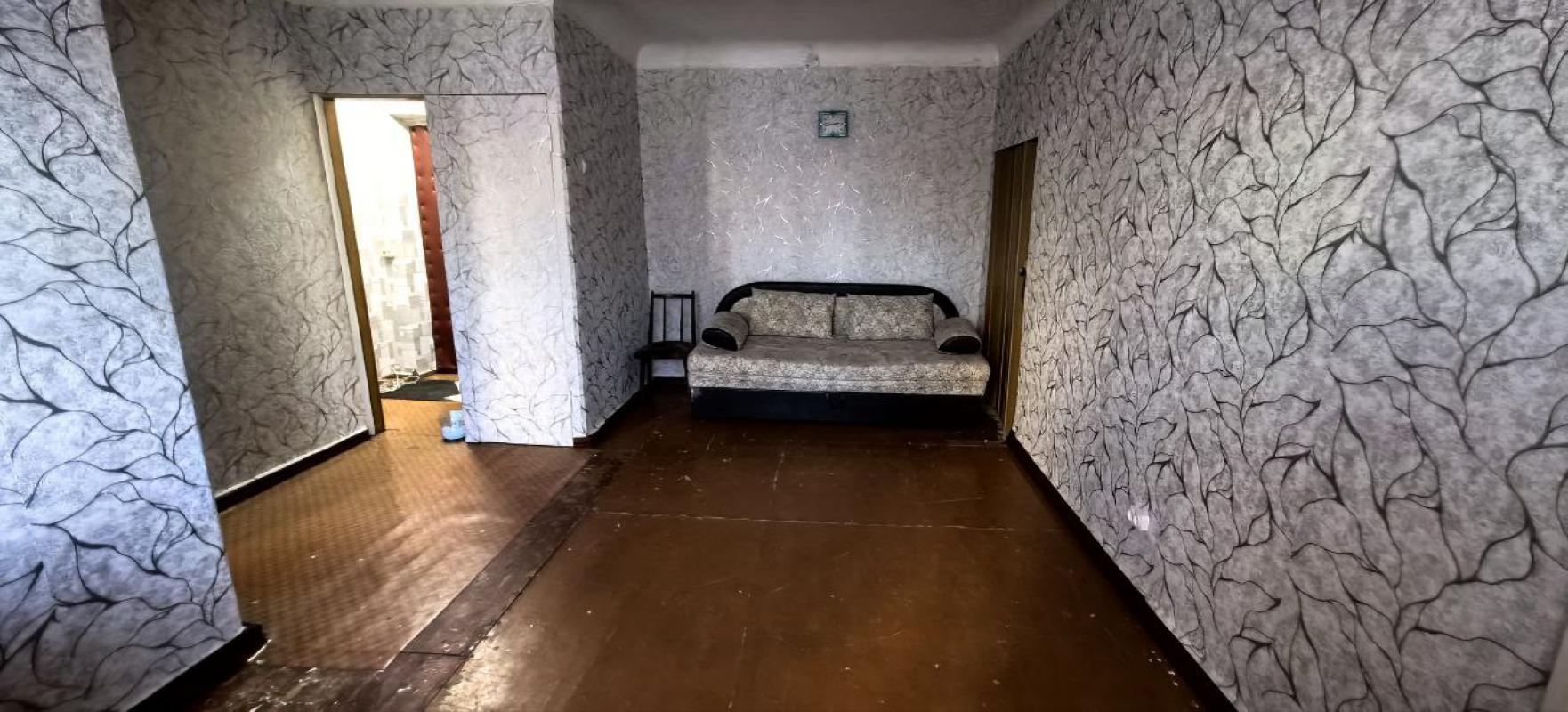 Продается квартира в хорошем состоянии, рядом областная больница на Аксаково. - Оренбург