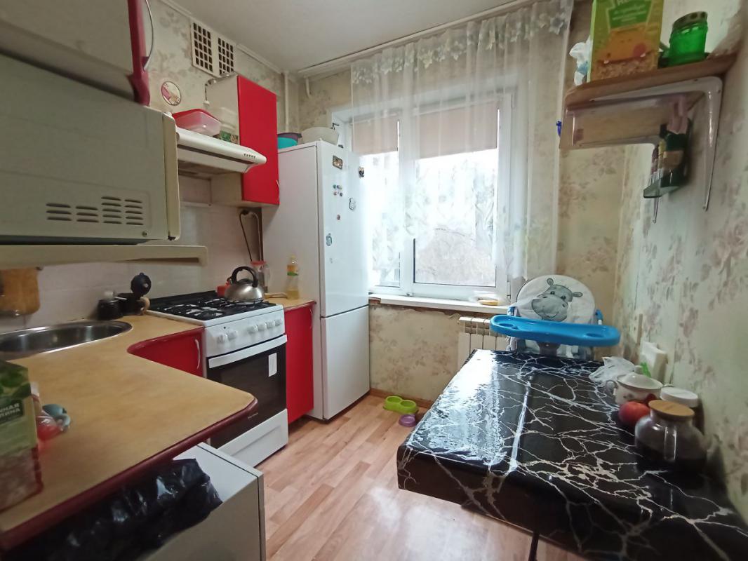 Продается 2-комнатная квартира  по адресу:  г. - Новотроицк