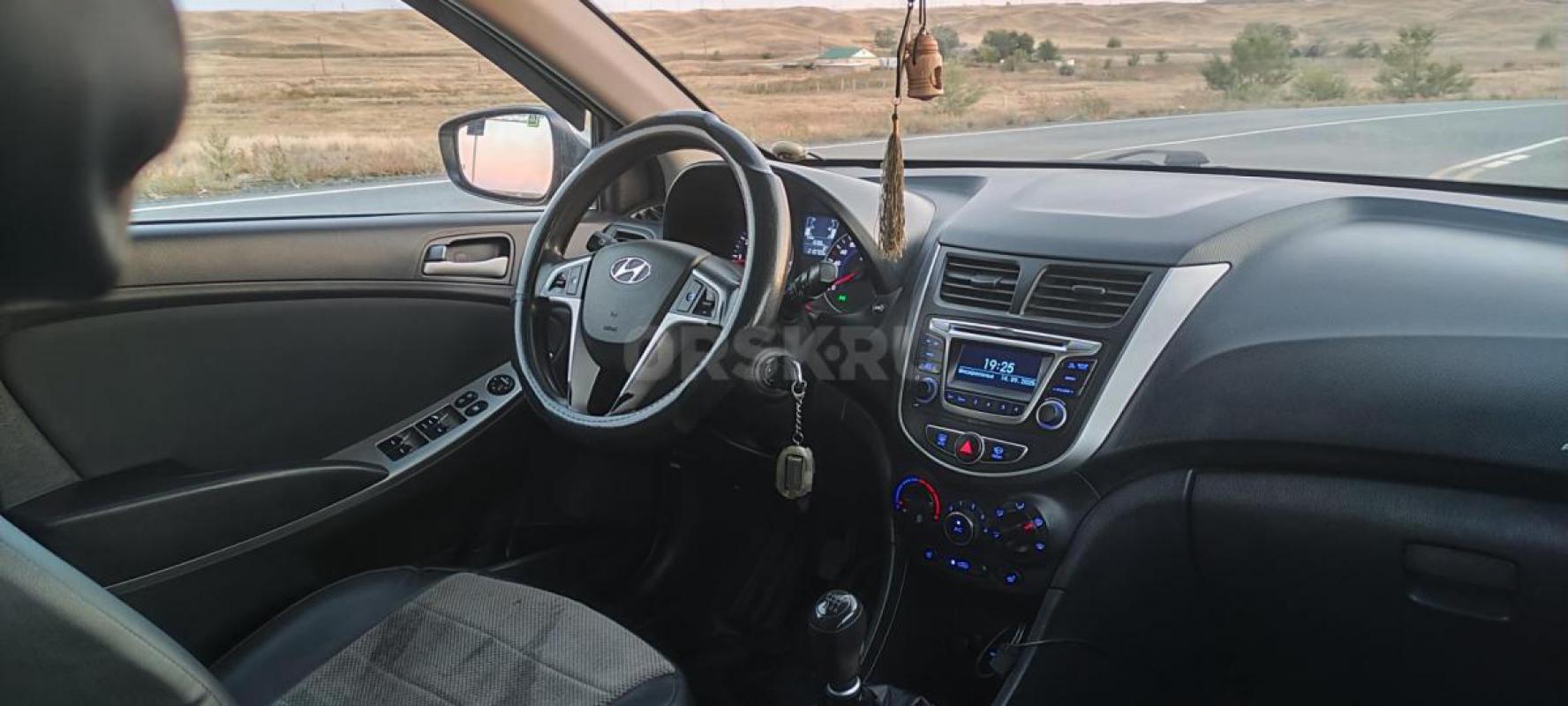 Продам Hyundai Solaris. - Новотроицк