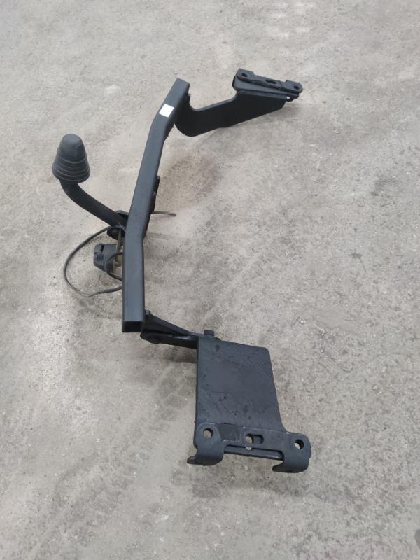 Продается 
фаркоп на  Mitsubishi Outlander II - Новотроицк