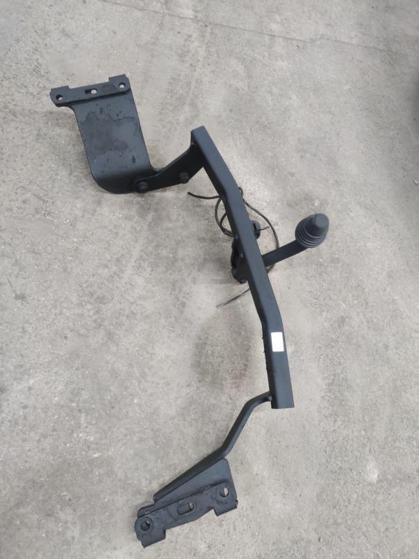 Продается 
фаркоп на  Mitsubishi Outlander II - Новотроицк