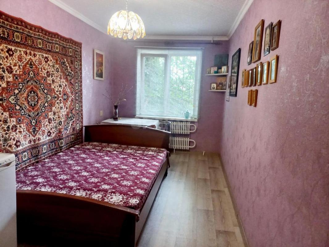 В продаже 2х комнатная квартира на 1этаже 5 этажного панельного дома, по адресу: ул. - Орск