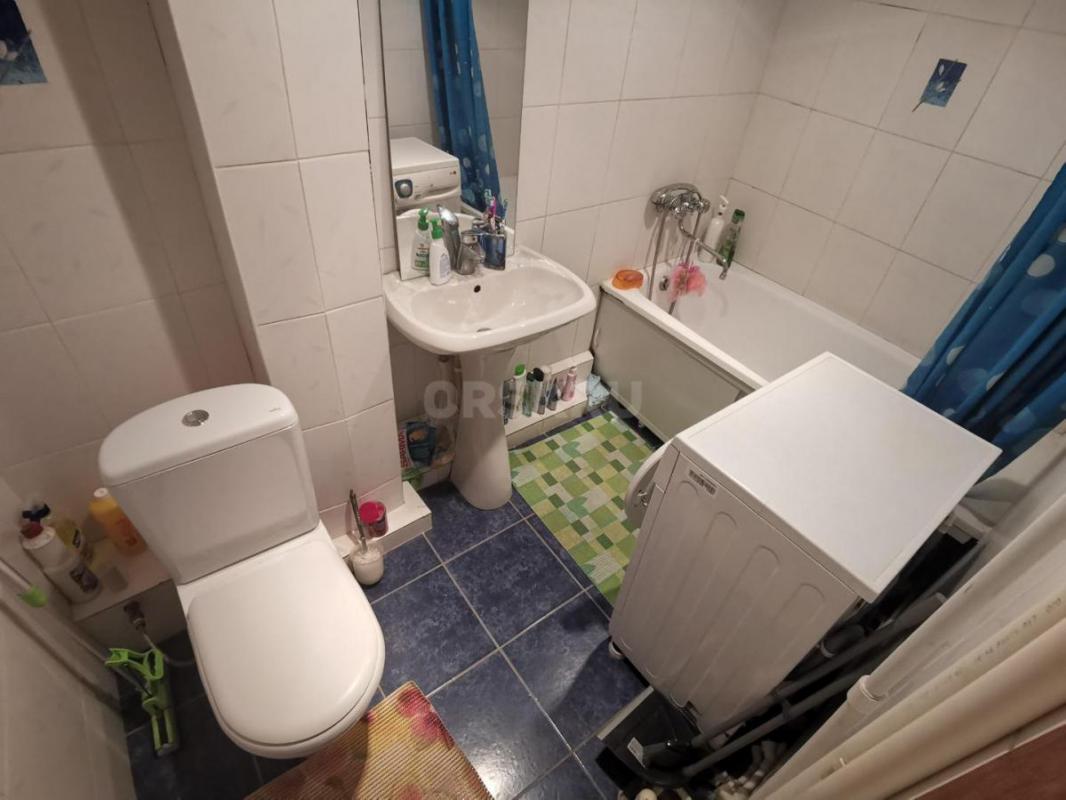 Продам отличную трехкомнатную квартиру улучшенной планировки по пр. - Орск