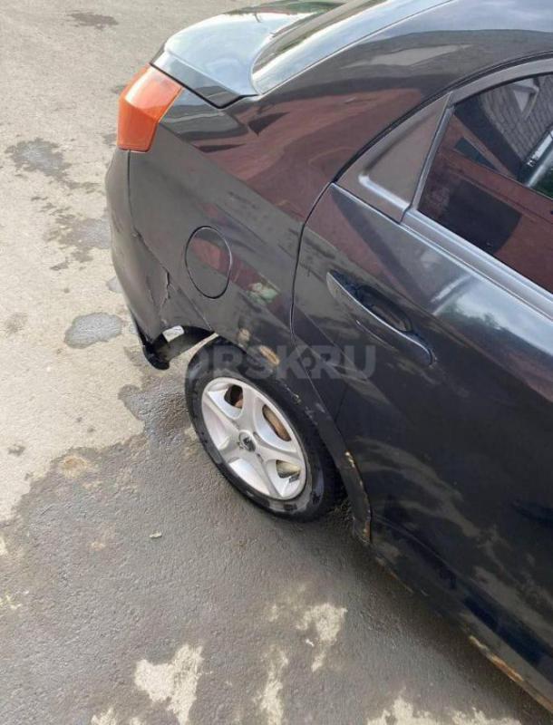 Продам документы в порядке требует вложения по кузову на фото все видно цена смешная просьба звоните - Орск