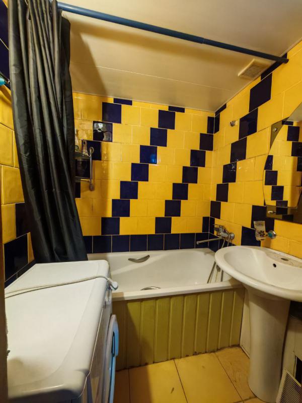 Продается 3-комнатная квартира  по адресу:  г. - Новотроицк