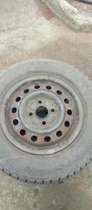 Продам зимние, шипованные колеса Nokian Types Nordman 7.  175*70*13 в отличном состоянии, без ремонт - Орск