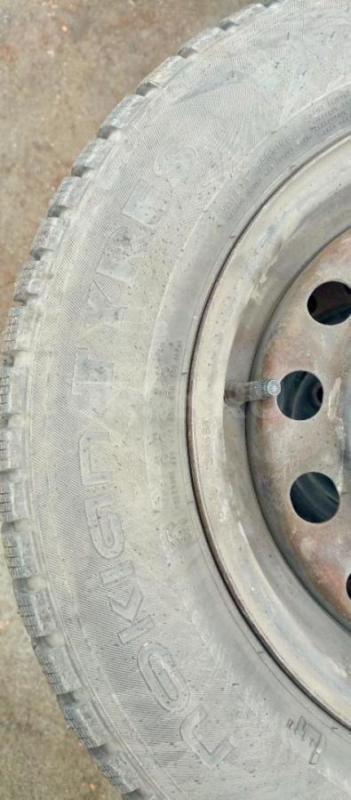 Продам зимние, шипованные колеса Nokian Types Nordman 7.  175*70*13 в отличном состоянии, без ремонт - Орск