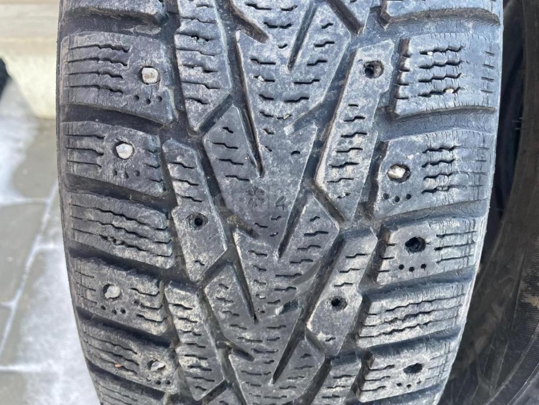 Nokian Tyres Hakkapeliitta 8  205/55 r16  4шт — 4000 руб

Nokian Tyres Nordman  7 185/65 r15 4шт — - Новотроицк