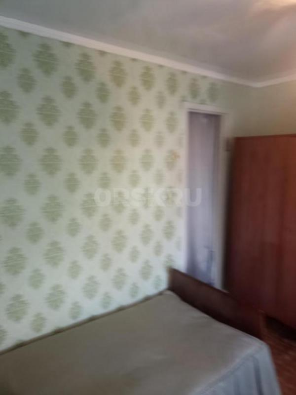 Продаю 3-х комнатную квартиру( маломерка), общей площадью 44 кв. - Орск