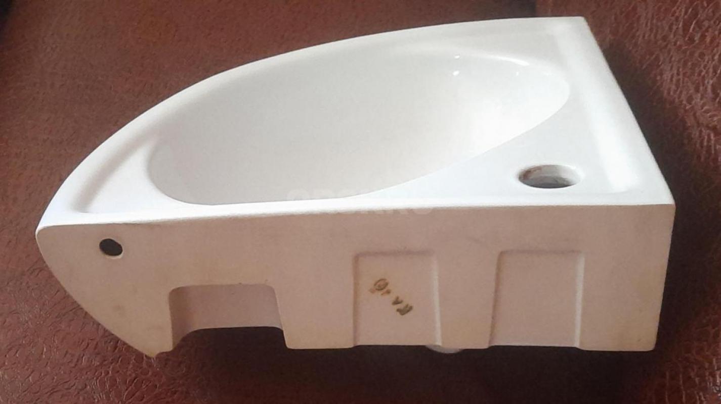 Раковина умывальник угловой 35*35 см. - Орск