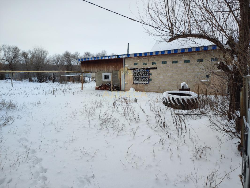 Продается дом в живописном уголке Сакмарского района!🏡 Местоположение: Село Дворики 📏 Площадь дома: - Дворики