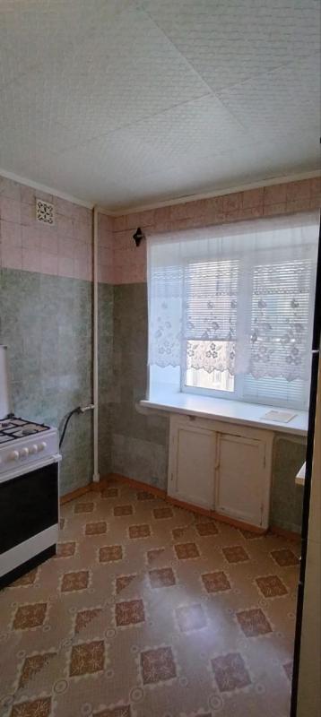 Продается 2-комнатная квартира  ,по адресу: г. - Новотроицк