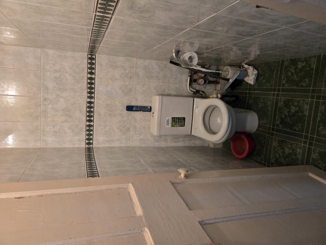 Продается 4х комнатная старого типа, с косметическим ремонтом. - Новотроицк