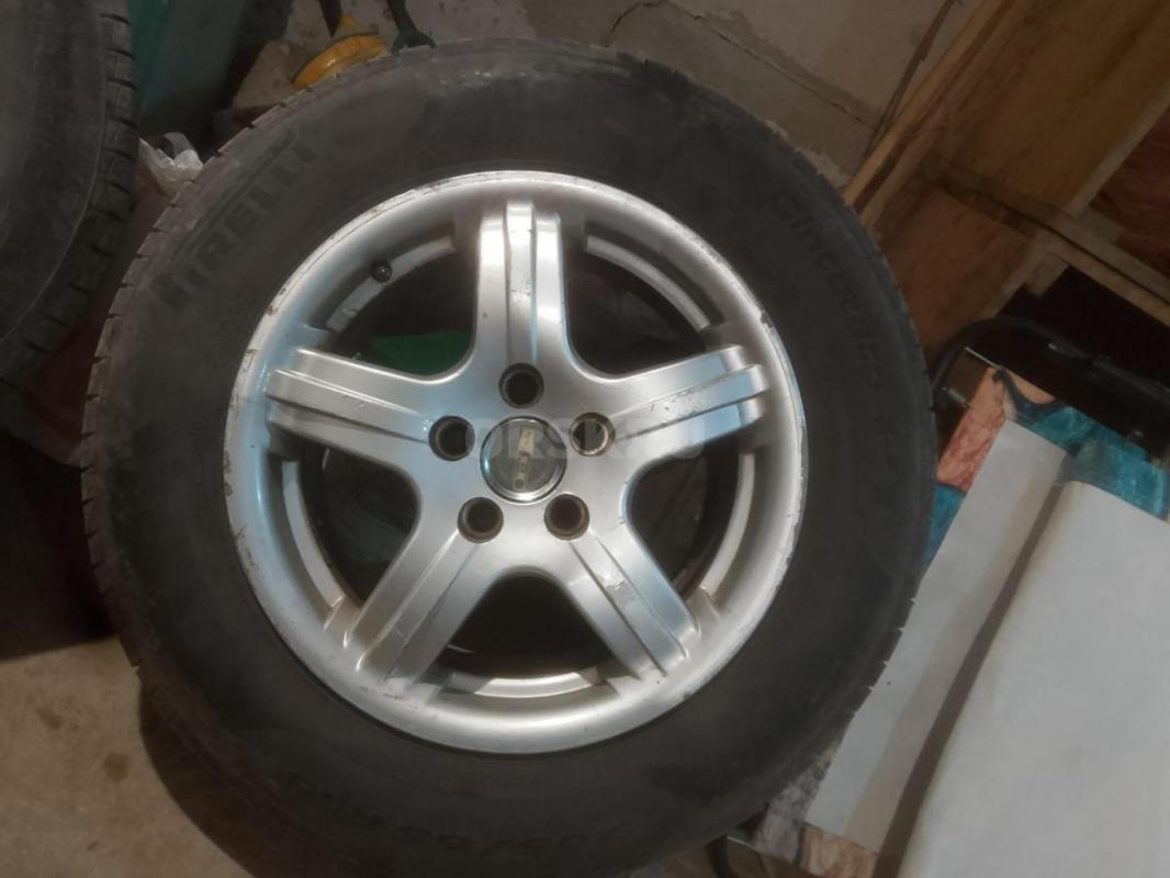 От Волги 105 задний диван-1000руб., заднее стекло 500руб, бак-2500руб., датчик детонации на 406мотор - Орск