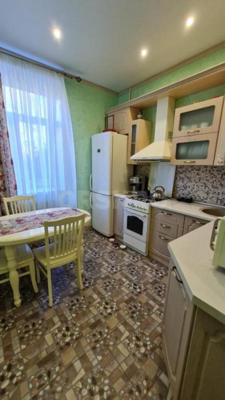 Абалденная 3-х комнатная квартира "Сталинской" постройки, с высокими потолками и п - Орск