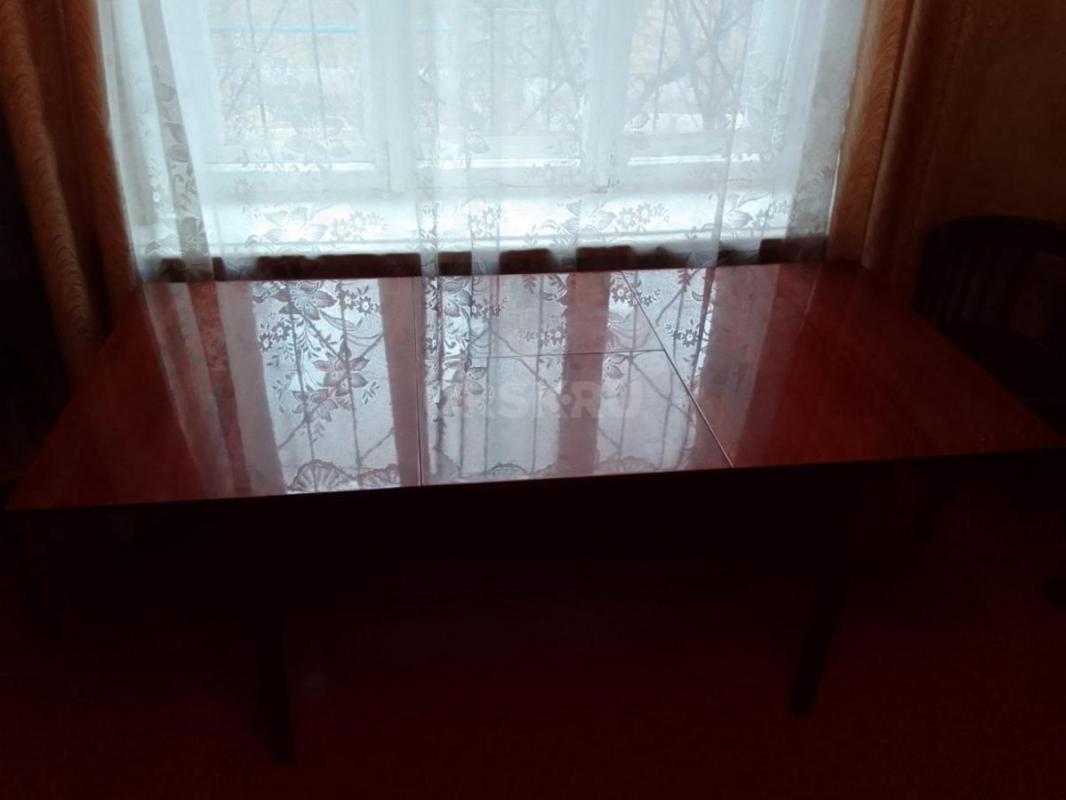 Продам стол б/у в хорошем состоянии. - Орск
