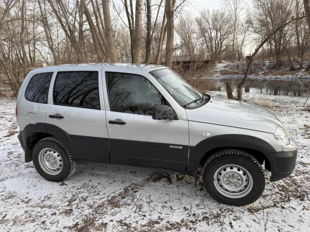 Продаю ухоженный внедорожник Chevrolet Niva 2018 года. - Новотроицк