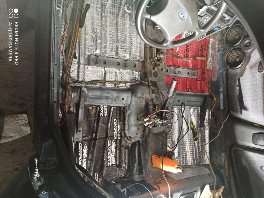 Машина на учёте, купил за 140к в прошлом году на себя не переоформлял, езжу каждый день вторая машин - Гай