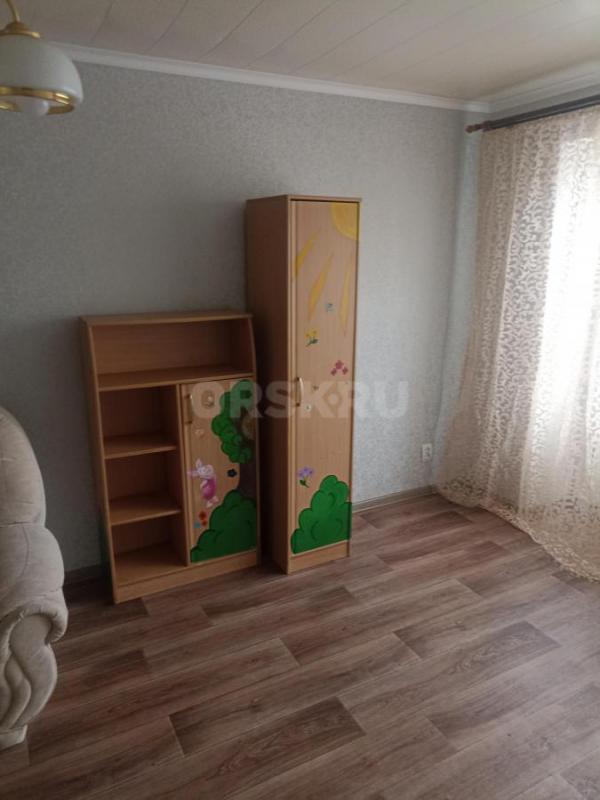 Сдам 1комнатную квартиру девушке или семейной паре на длительный срок в центре города между ПЛ. - Орск