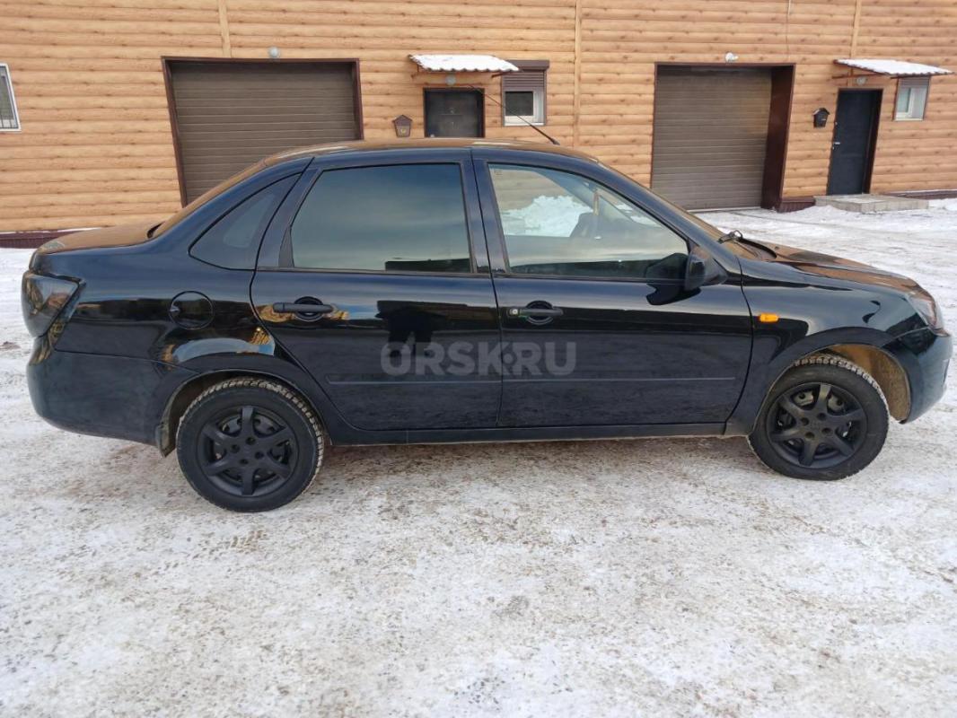 Продам Лада Гранта 2012год в хорошем состоянии не гнилая. - Орск