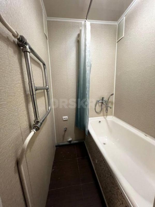 Продаётся просторная трёхкомнатная квартира общей площадью 58 кв. - Орск