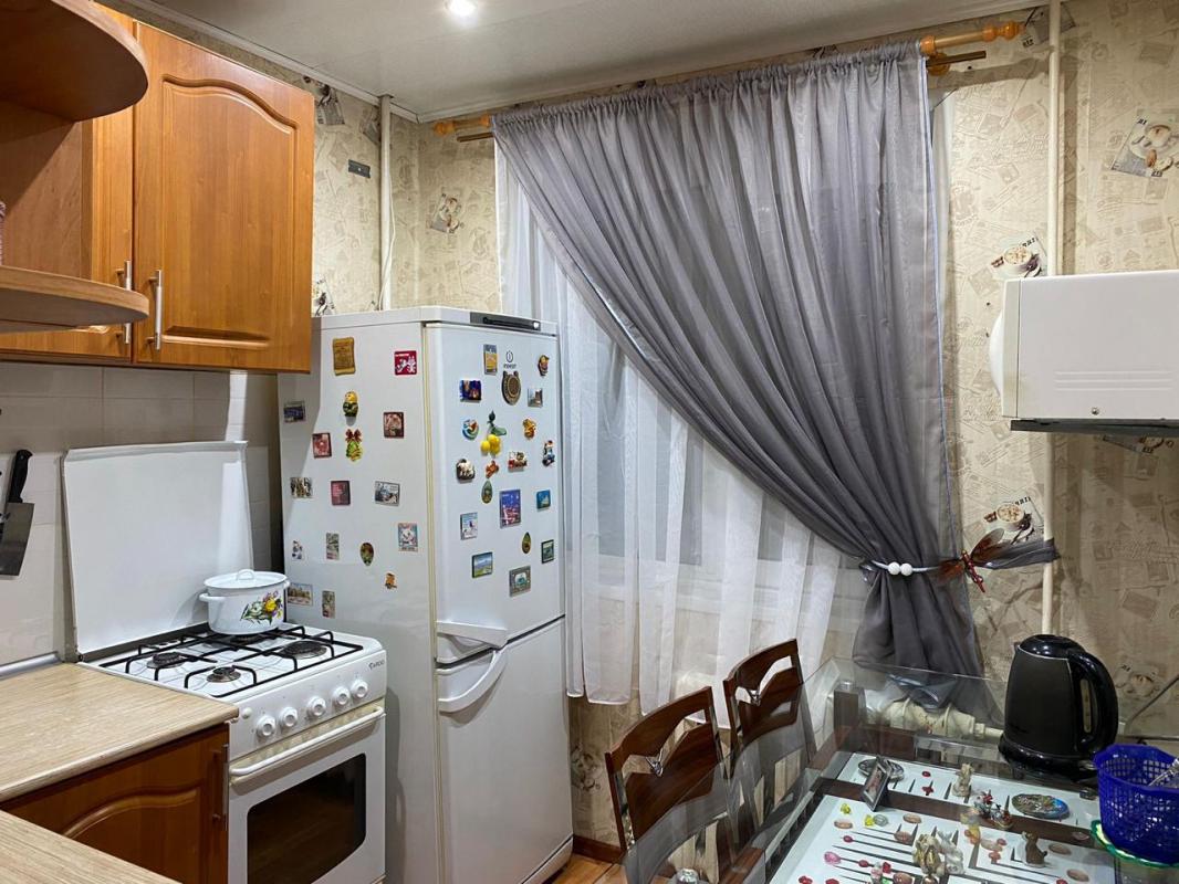 Сдаеться двухкомнатная квартира на длительный срок, семейной паре , любителям выпивать не беспокоить - Новотроицк