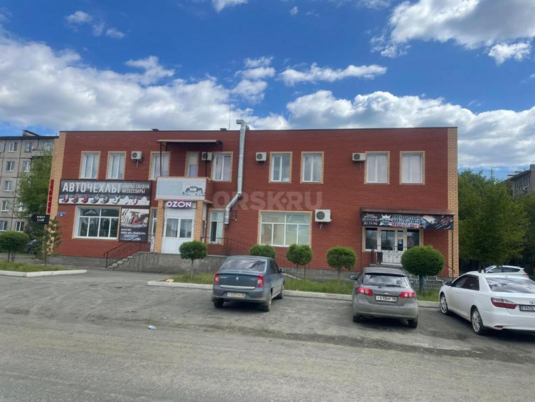 Сдам два кабинета, каждый по 12 м2 в отдельно стоящем 2-ух этажном здании под любой вид деятельности - Орск