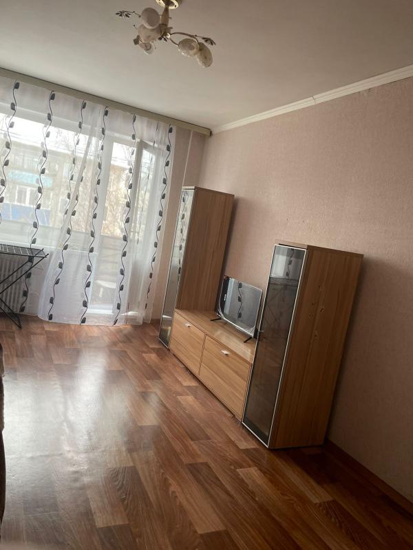 Сдам 2 комнатную квартиру меблированная, новая бытовая техника, есть все для проживания. - Орск