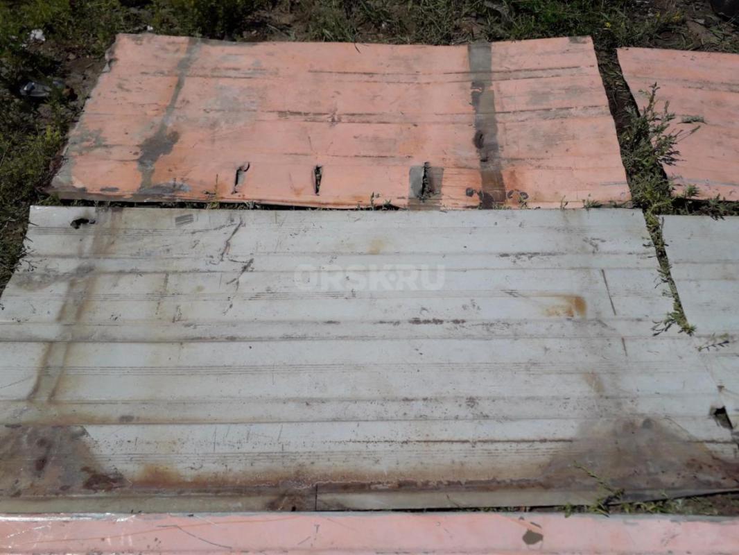 Профлист Лист 10шт.
чуть больше 2м, 7шт
Ширина 4шт.-1,01м, 2шт.- 0,96м
1м-0,94м,
1 среднее значе - Орск