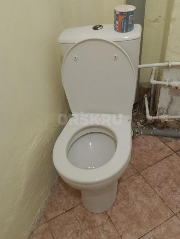 Сдам 1-комнатную квартиру 5/5 на длительный срок. - Орск